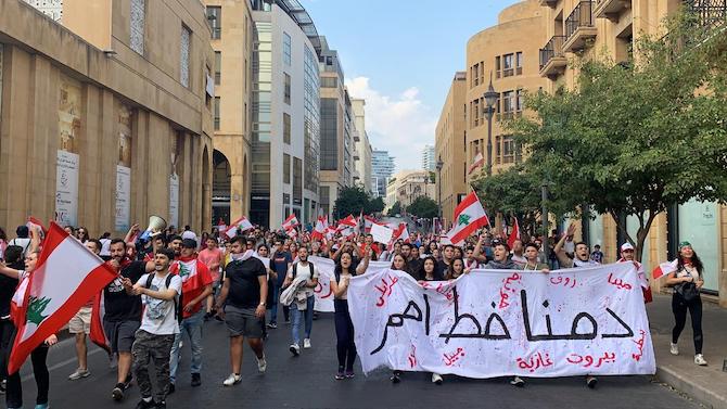 التوافقية والمقاومة المدنية في لبنان
