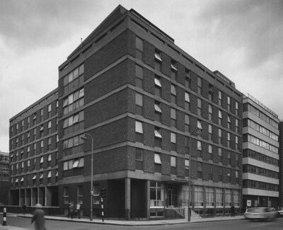 Carr-Saunders Hall, c 1970. IMAGELIBRARY/357. LSE